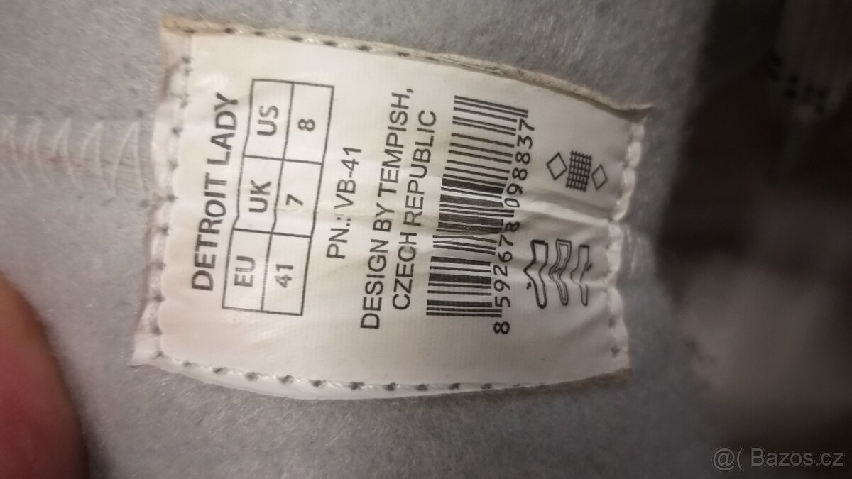 Prodám kvalitní chlapecké brusle, hokejové - 4