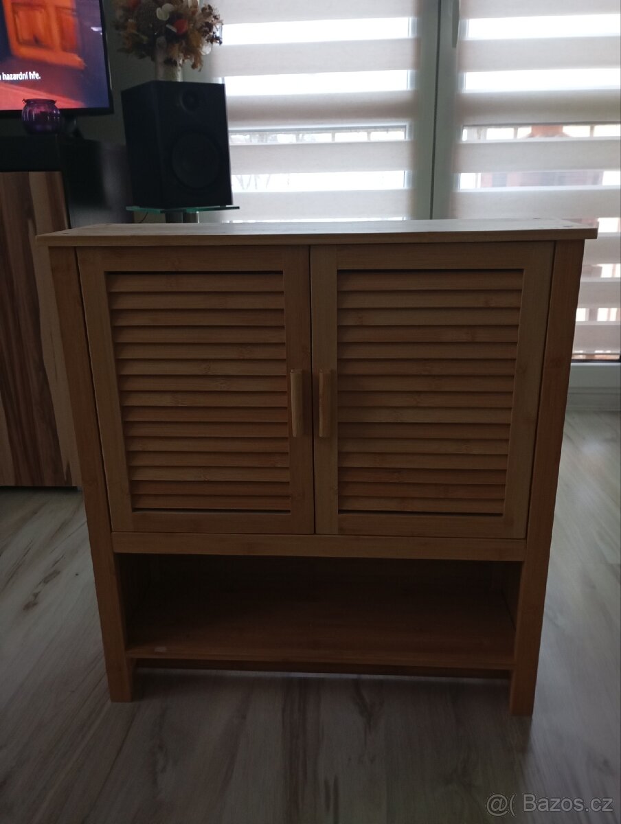 Koupelnová skříňka - 4