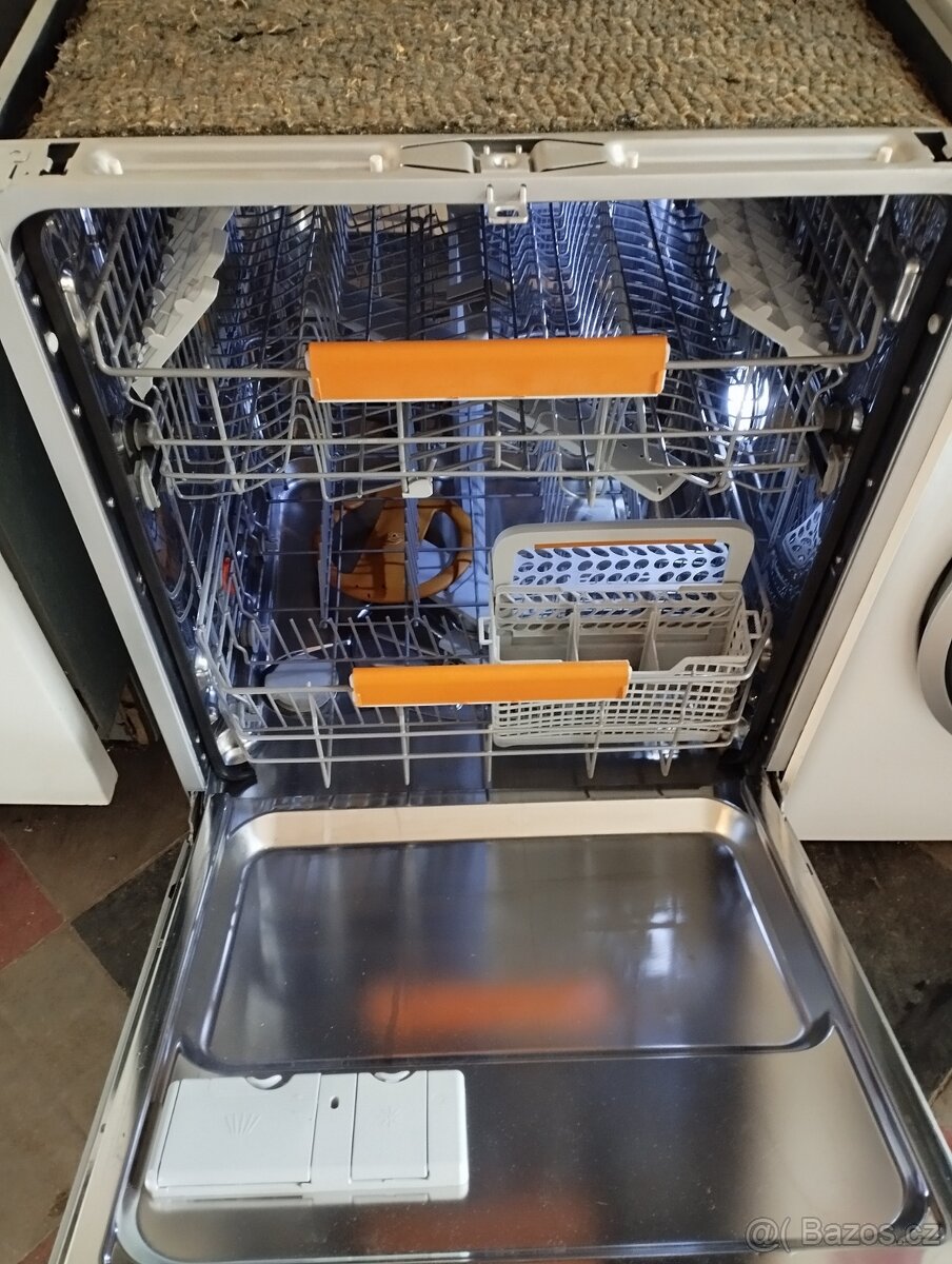 Plně vestavná myčka Electrolux - 4