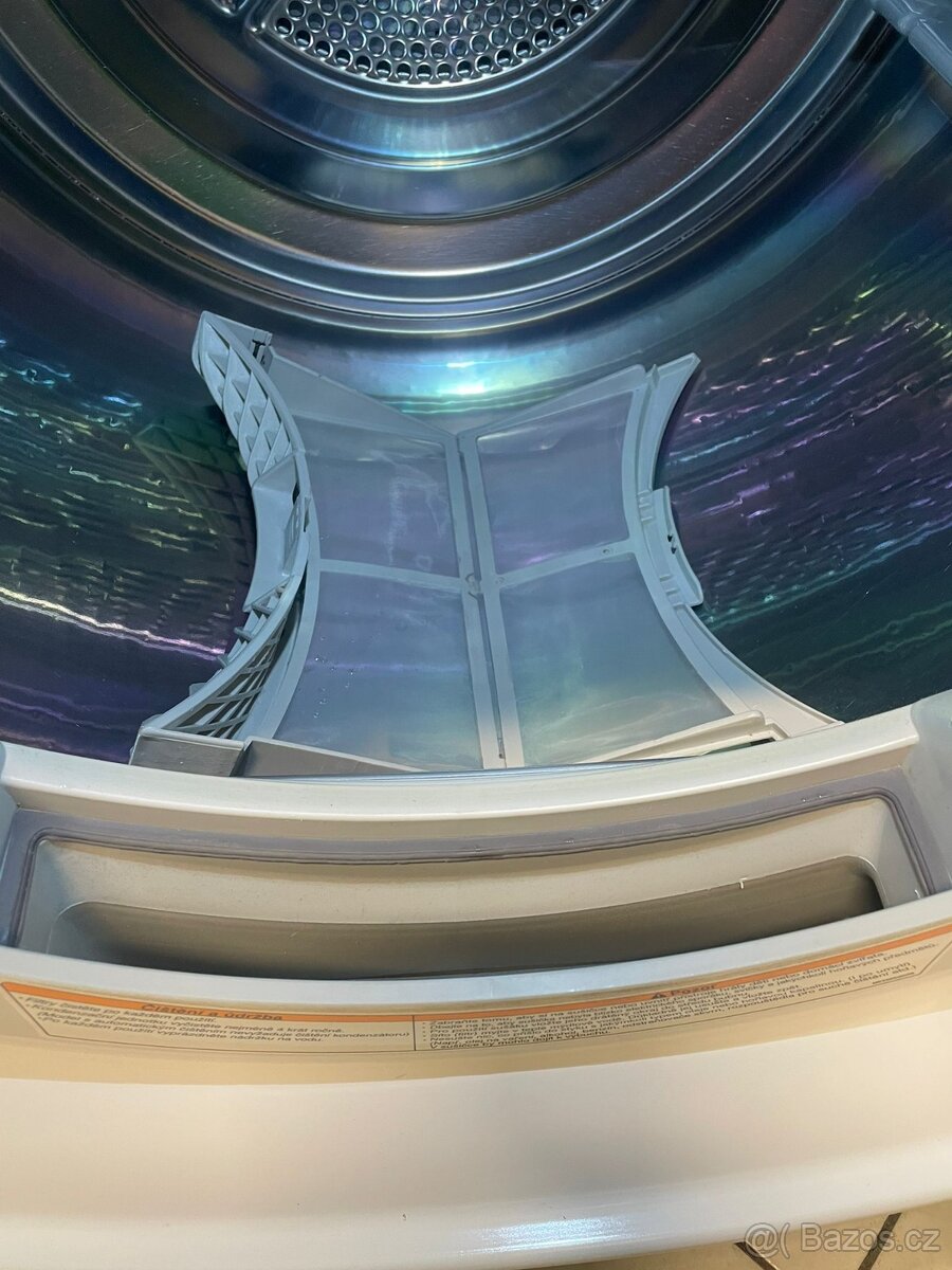 Sušička LG. Mod. RC 8055AH1Z. Na 8 kg. En. třída. A++. - 4