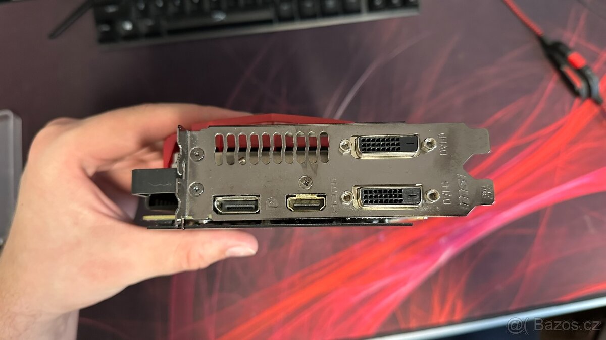 GPU MSI R9 390 Gaming 8GB - 4