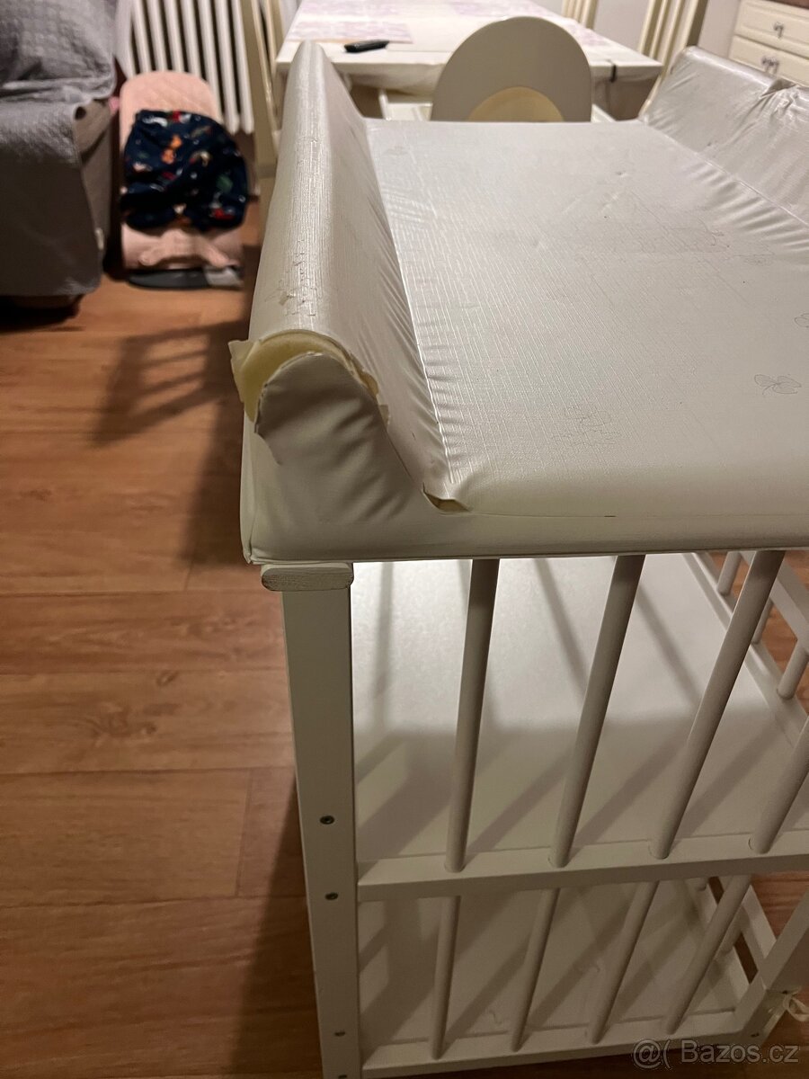 Přebalovací pult - 4