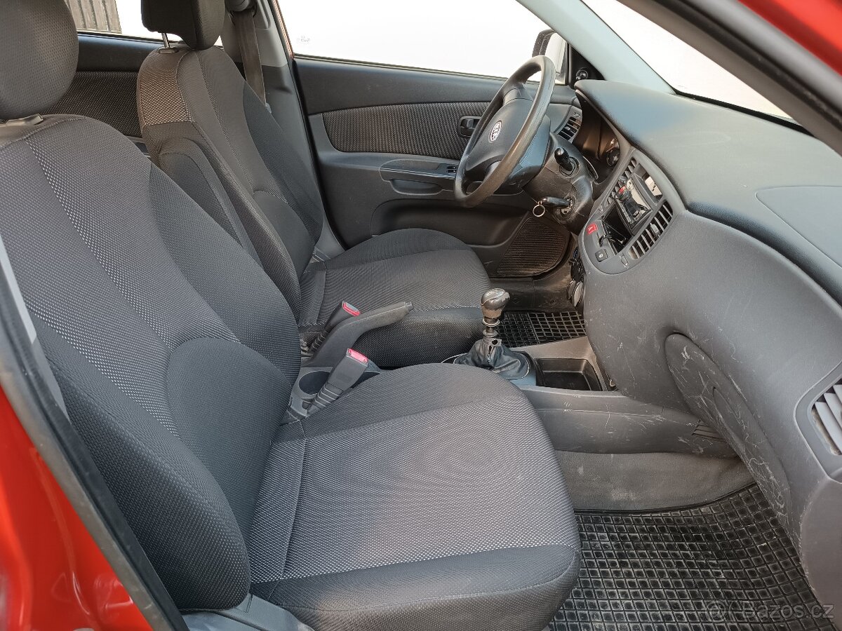 Kia Rio 1.4 tažné - 4