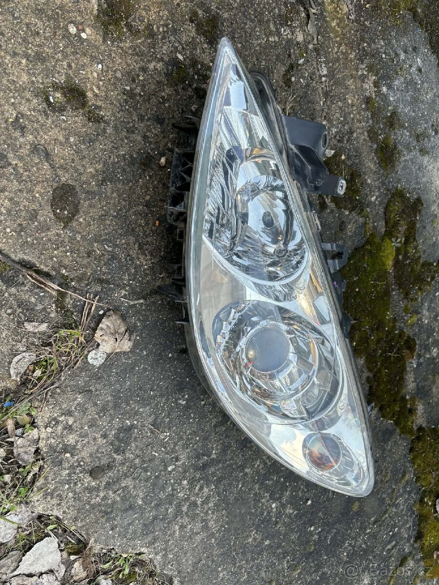Prodám přední světlomet Peugeot 307 – levý - 4