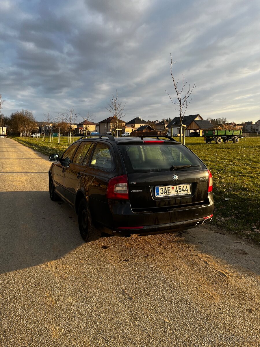 Škoda octavia 2 2.0tdi 103kw CR - 4