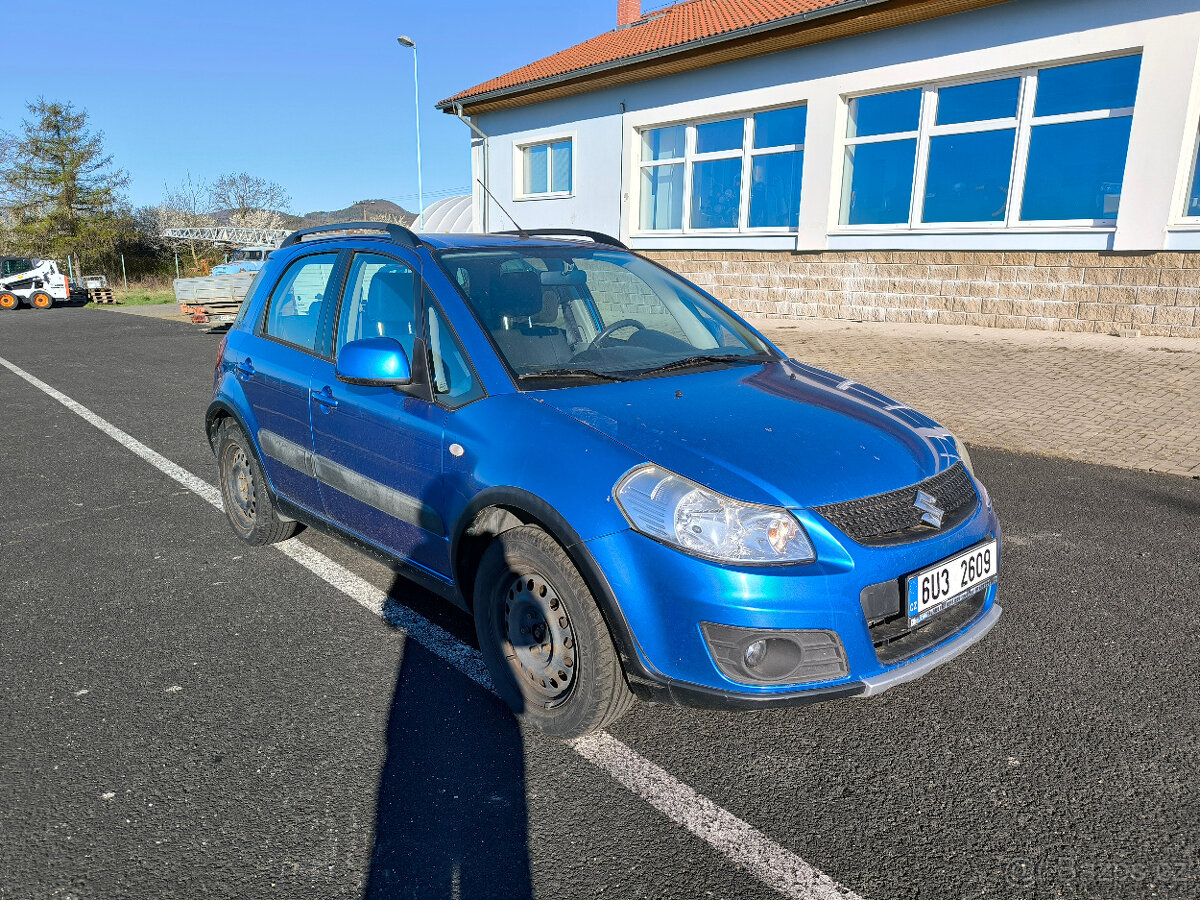 Suzuki SX4 - 4