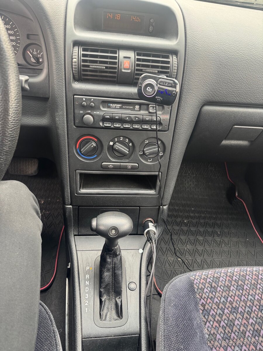 Opel Astra - 4