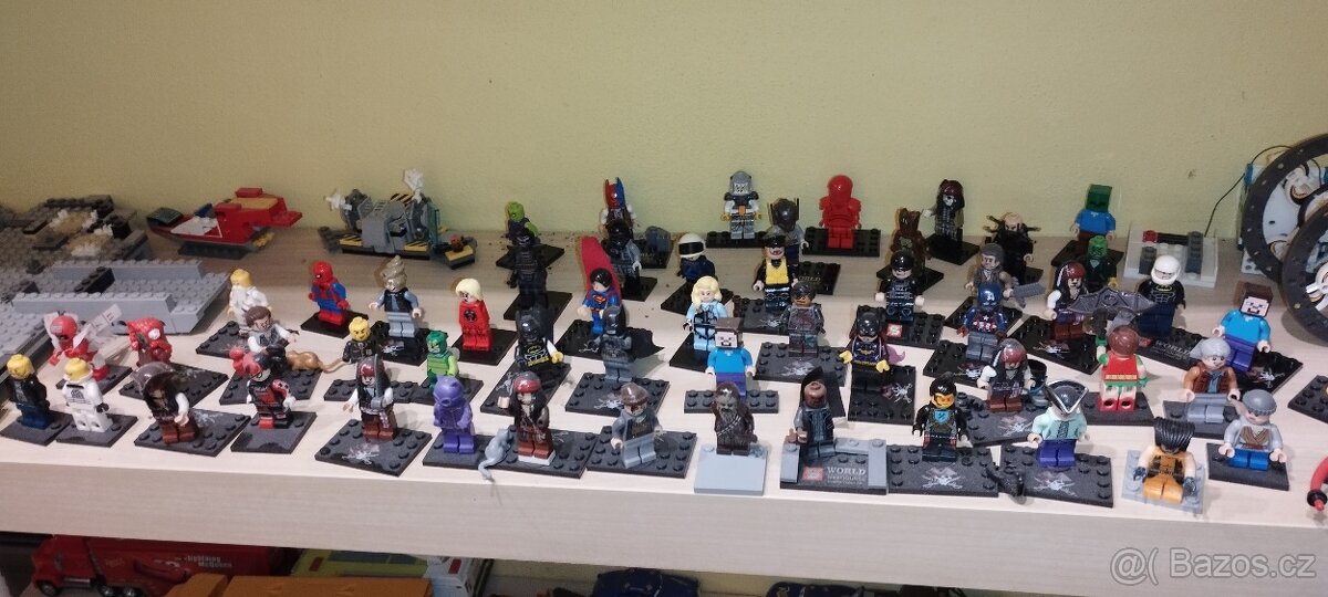 LEGO + figurky + návody + 5 kg kostek / Batman, Star Wars, C - 4