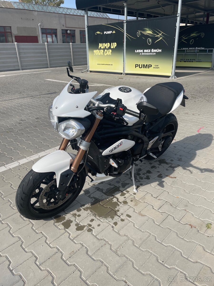 Triumph Speed Triple 1050 R.v 2011 - 4