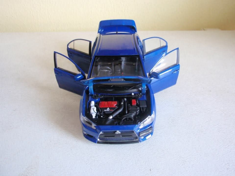Modely různí výrobci 1/18 - 4