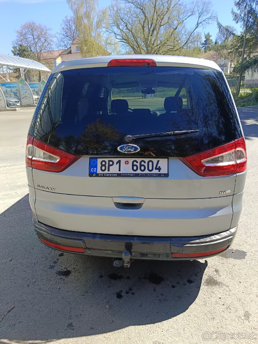 Ford Galaxy - 4