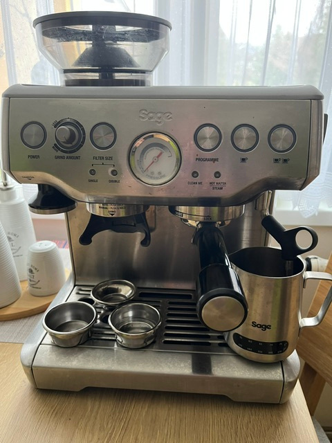 Kávovar SAGE - 4