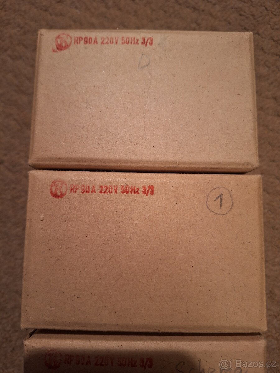 Spínací relé RP90 - 4