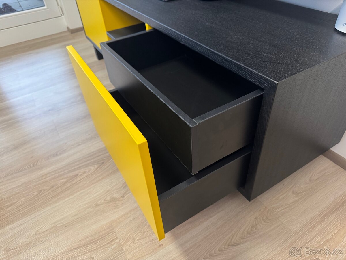 Designová TV skříňka na míru (lak MDF, masiv, Blum) - 4