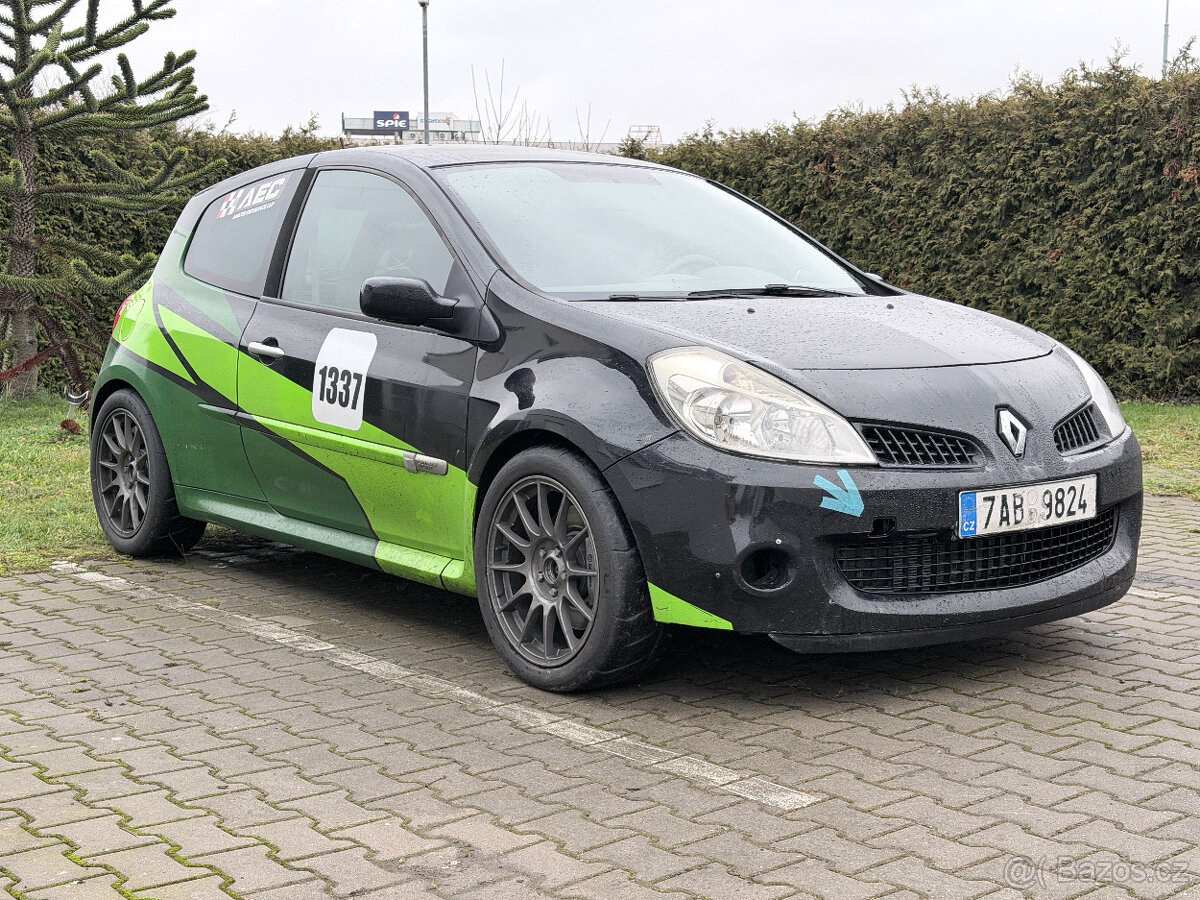 Renault Clio III RS 197 - závodní auto TOP STAV - 4