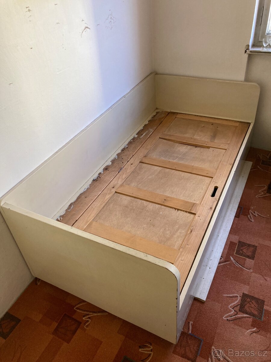 Postel s úložným prostorem - 4