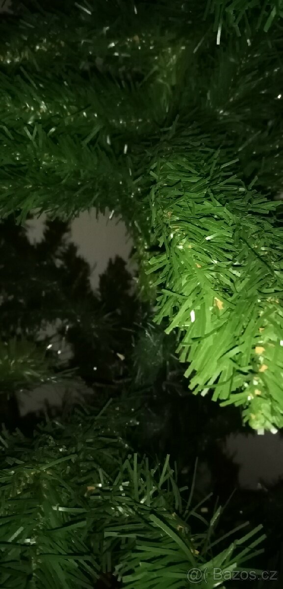 PRODÁM VÁNOČNÍ STROMEČEK 125 cm - 4