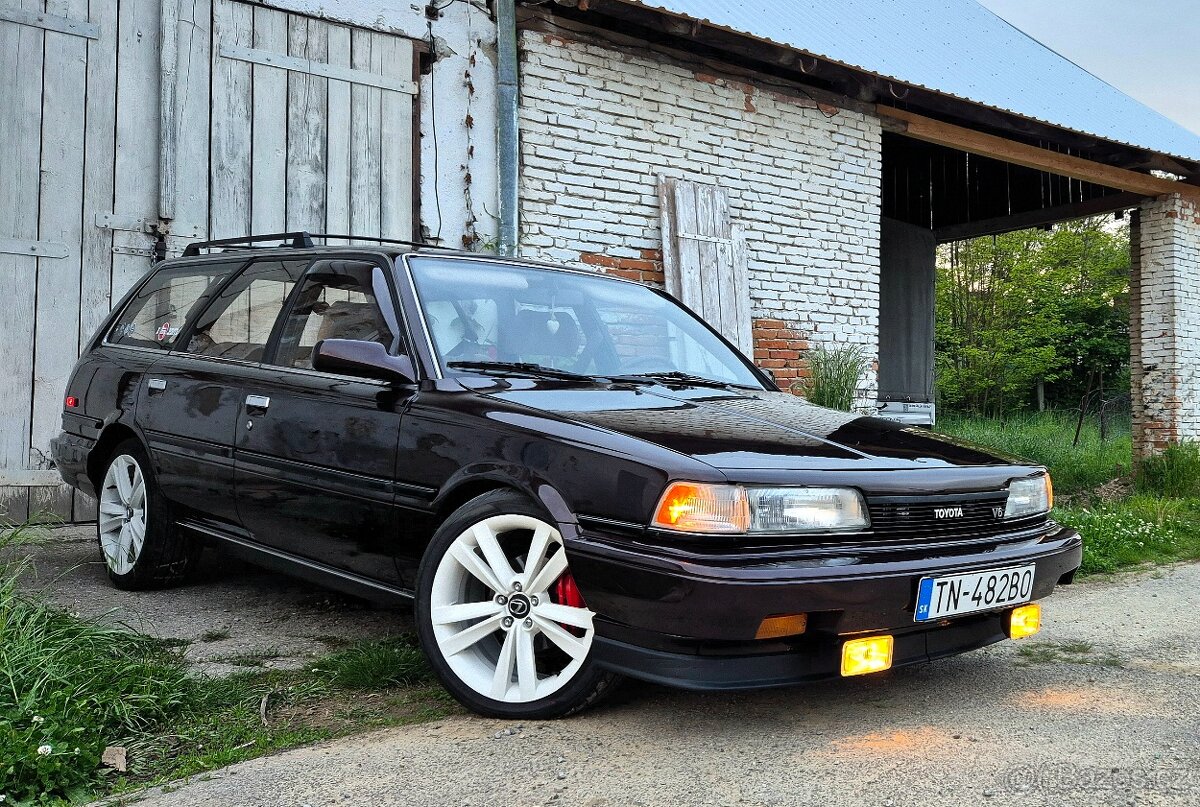 PRODÁM TOYOTA Camry LE V6 - 4