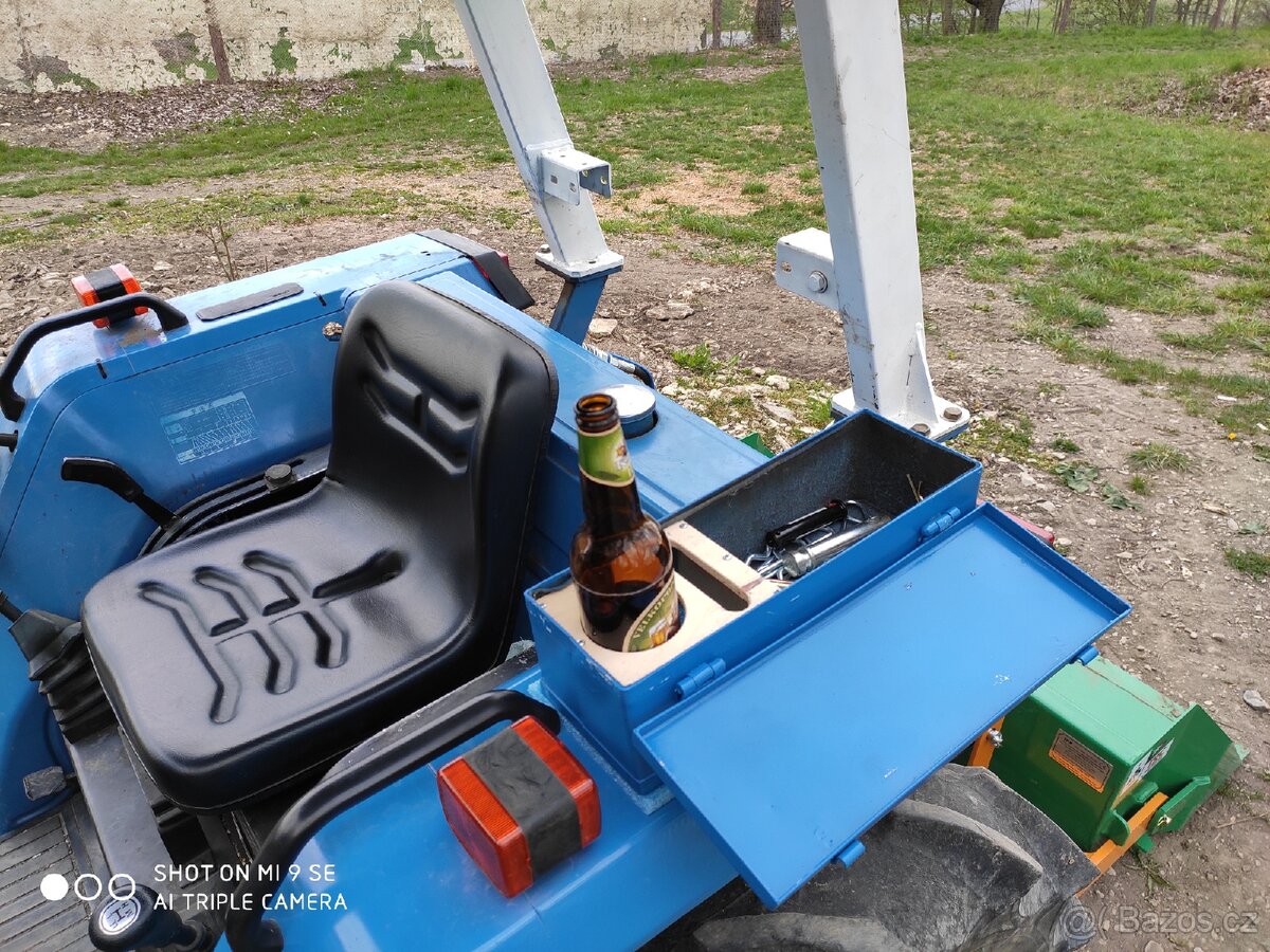 Malotraktor Iseki TA 230D + příslušenství - 4