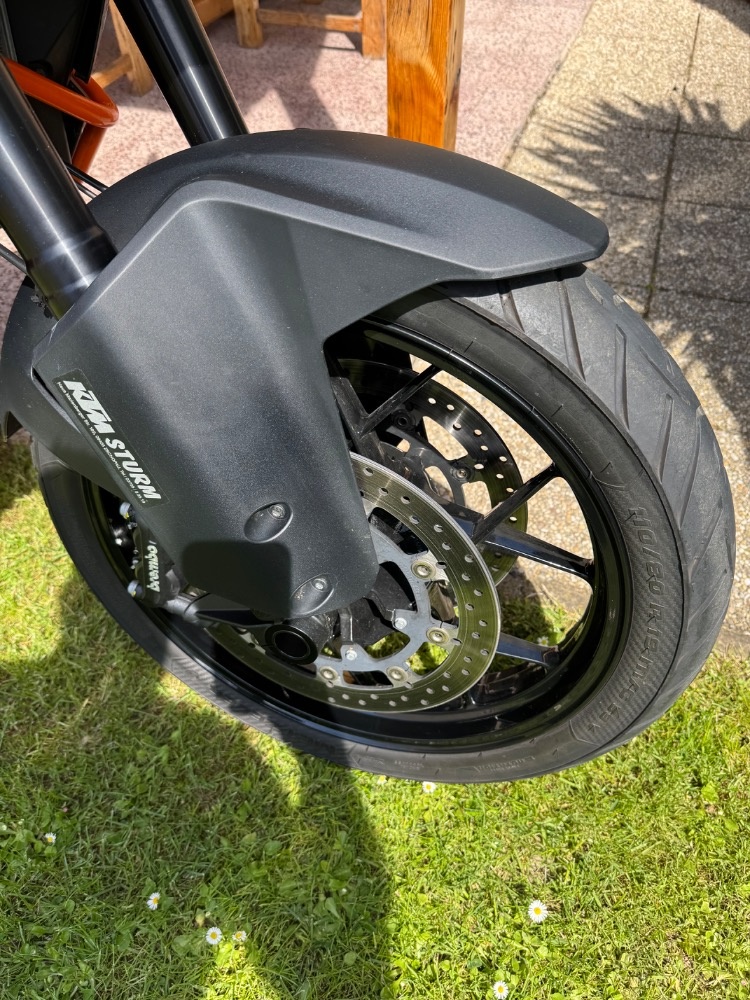 KTM 1050 Adventure 19tKm 1.maj.