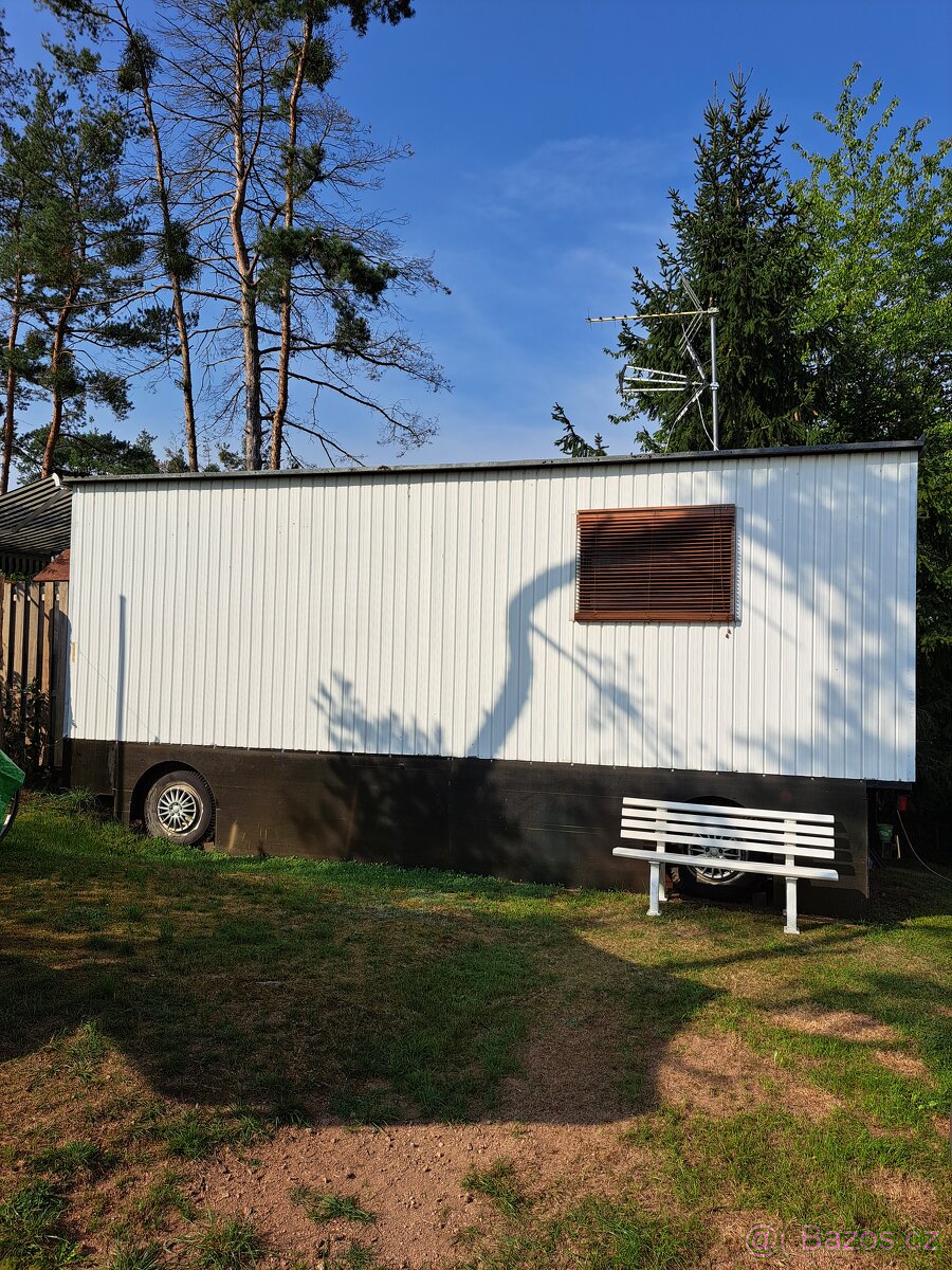 Obytná maringotka s platným TP - 4