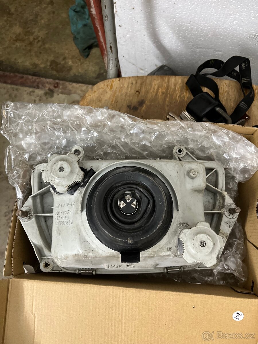 Honda CBR 600f3 1995-98 přední světlo - 4