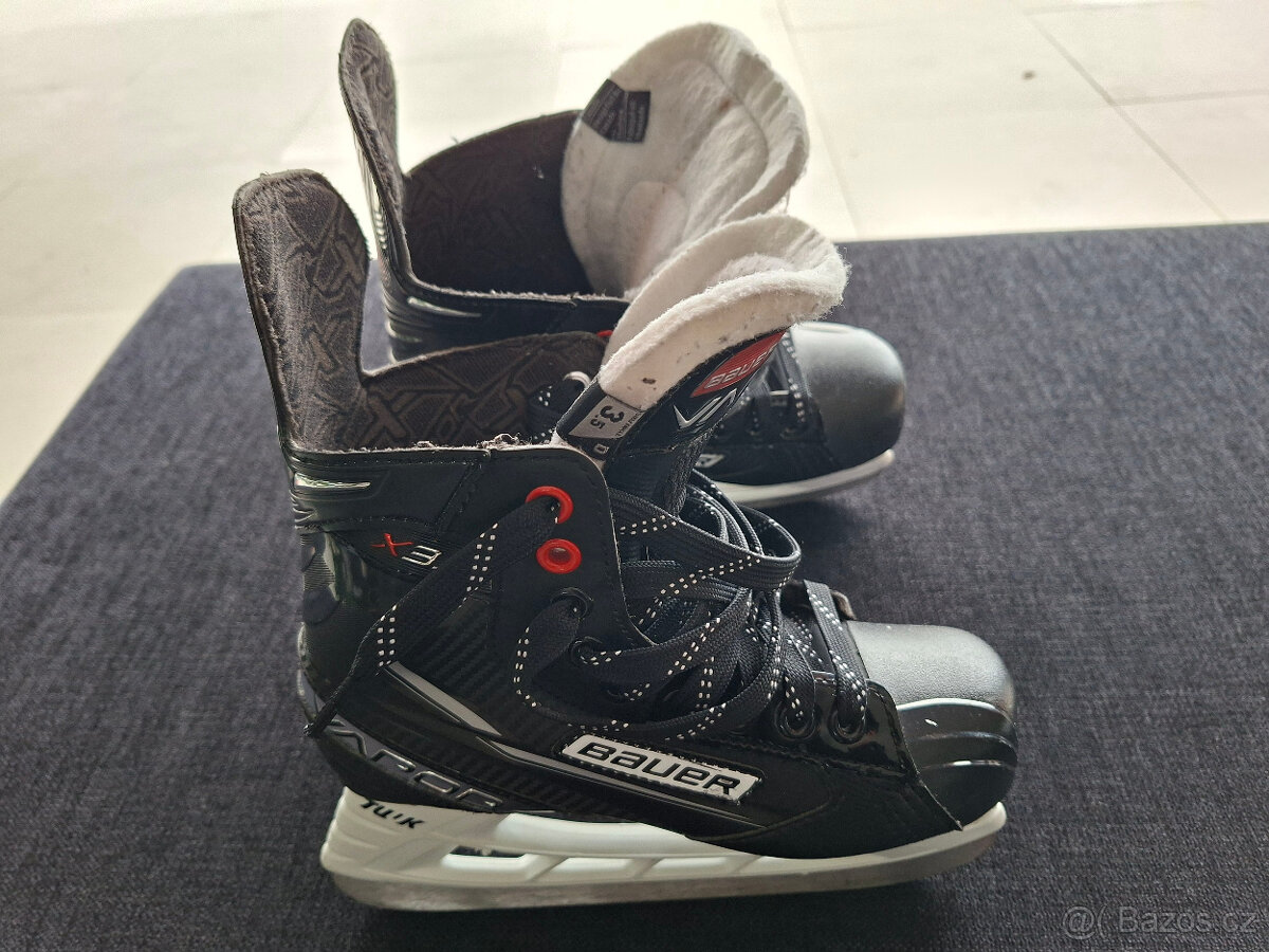 Hokejové brusle Bauer Vapor X3,5 - 4