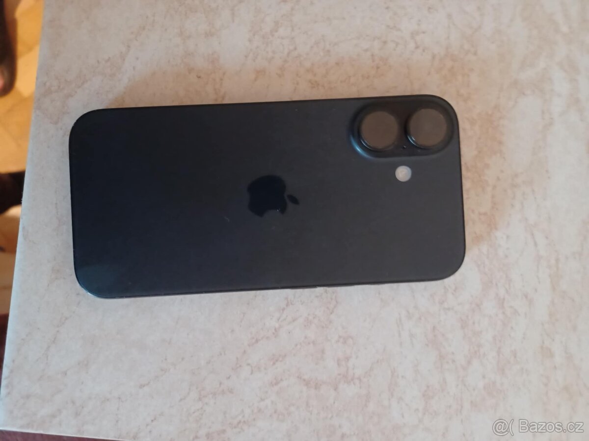 iPhone 16, 128 gb, černý - 4