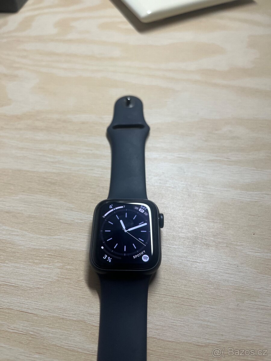 Apple Watch SE 3 - 4