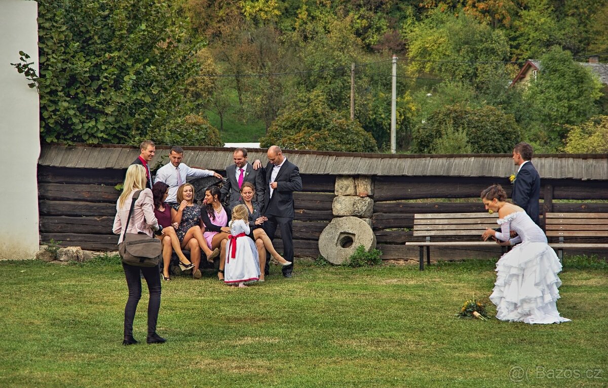 Svatební šaty/věneček/ples, prodej/půjčení - 4