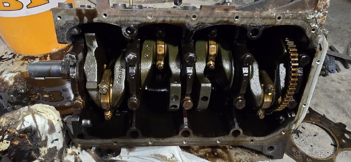 BMW M44 B19 HLAVA KLIKA E36,Z3, E37 - 4