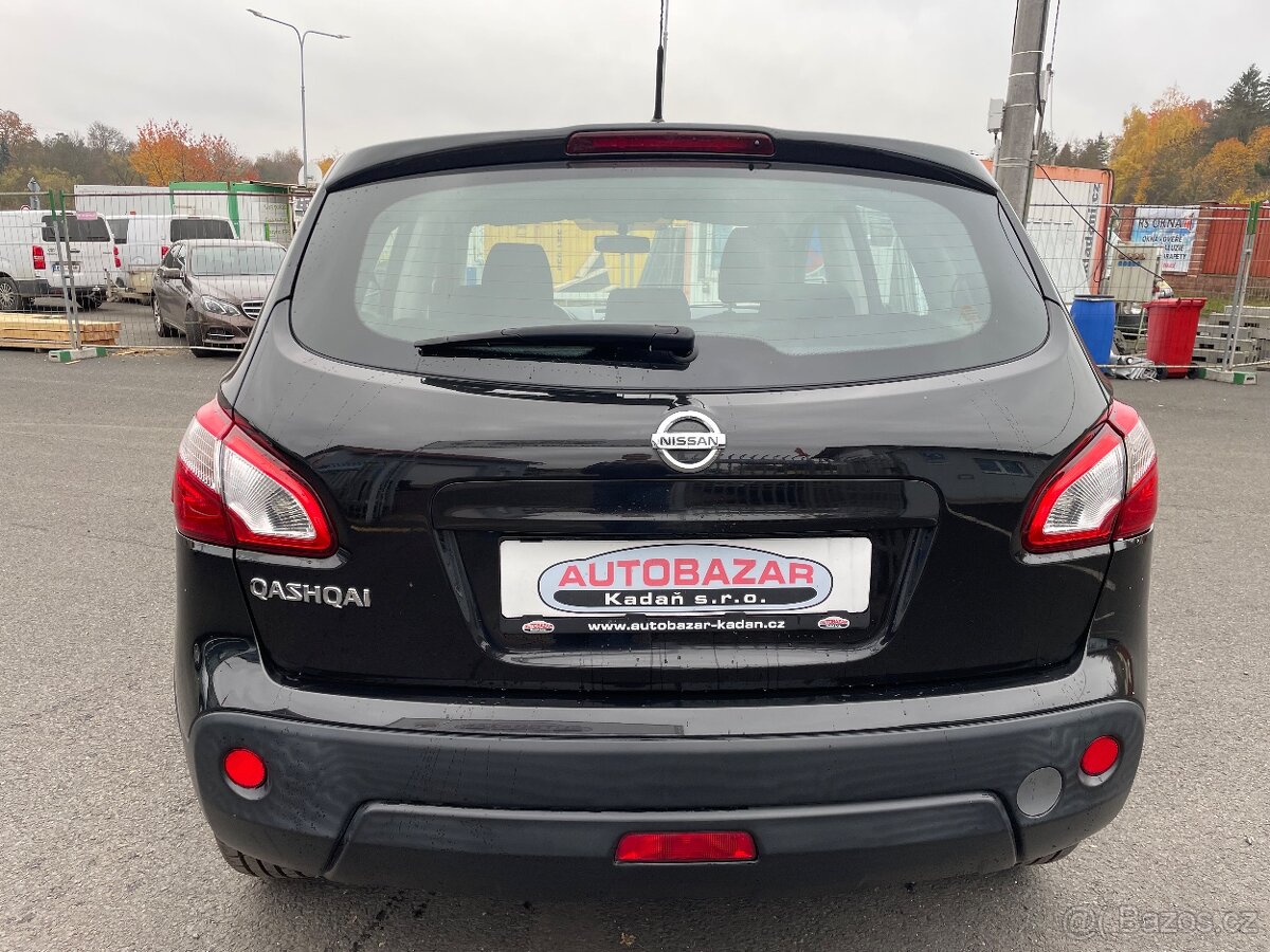 Nissan Qashqai, 1,6 86kW, SERVISKA, TOP STAV - 4
