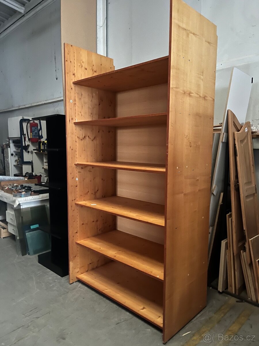 Dřevěnyl regál - 4