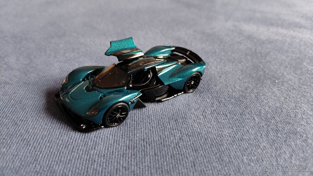 Hot Wheels Elite 64 Aston Martin - 4