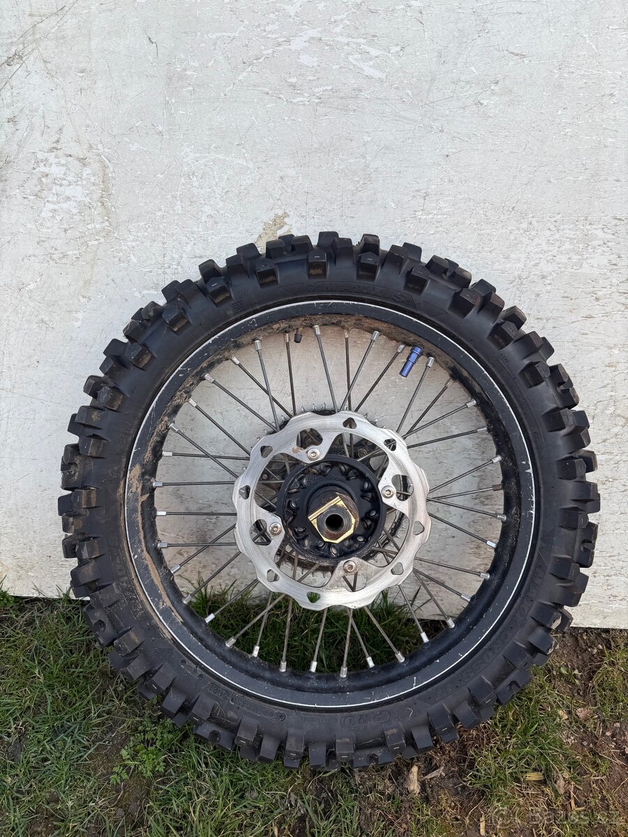 Zadní kolo Suzuki Rmz 450