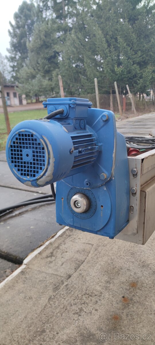 Šnekovy dopravník 6.5m - 4