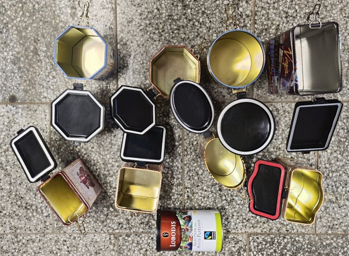 různé plechové dózy - 4