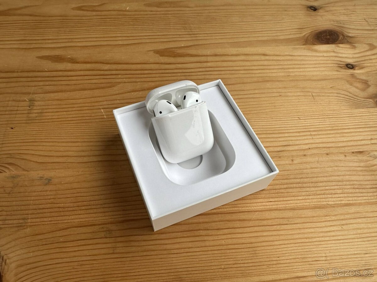 Apple AirPods 2 – plně funkční, s krabicí a manuálem - 4