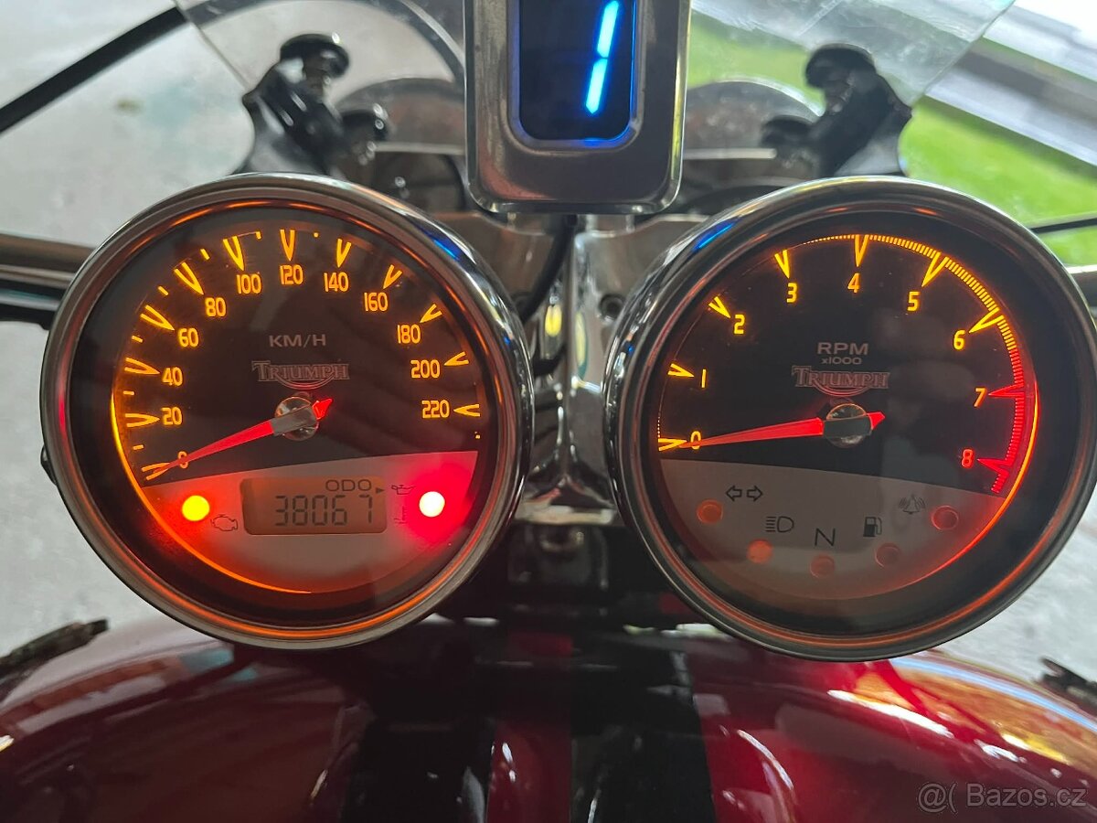 Prodám Triumph Rocket3 - 4