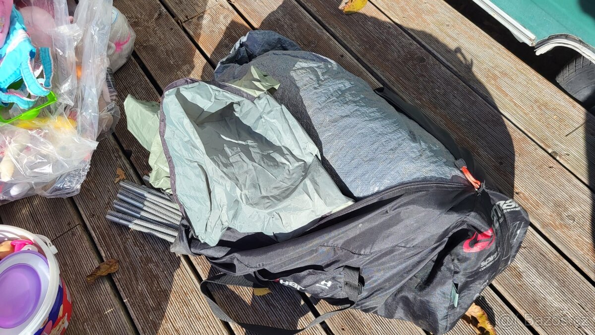 Oblečení po dětech, plyšáci, stan, a spousta dalšího - 4