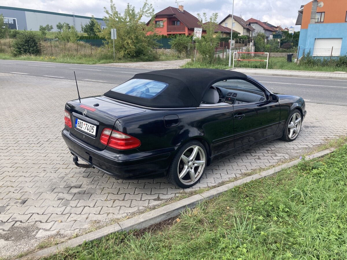 Mercedes 320 CLK Cabrio - 4