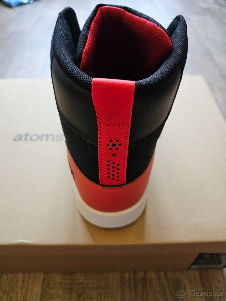 MKBHD Atoms Model 251 US - 4