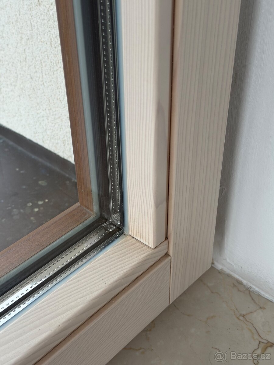 okna včetně elektrických rolet - 4