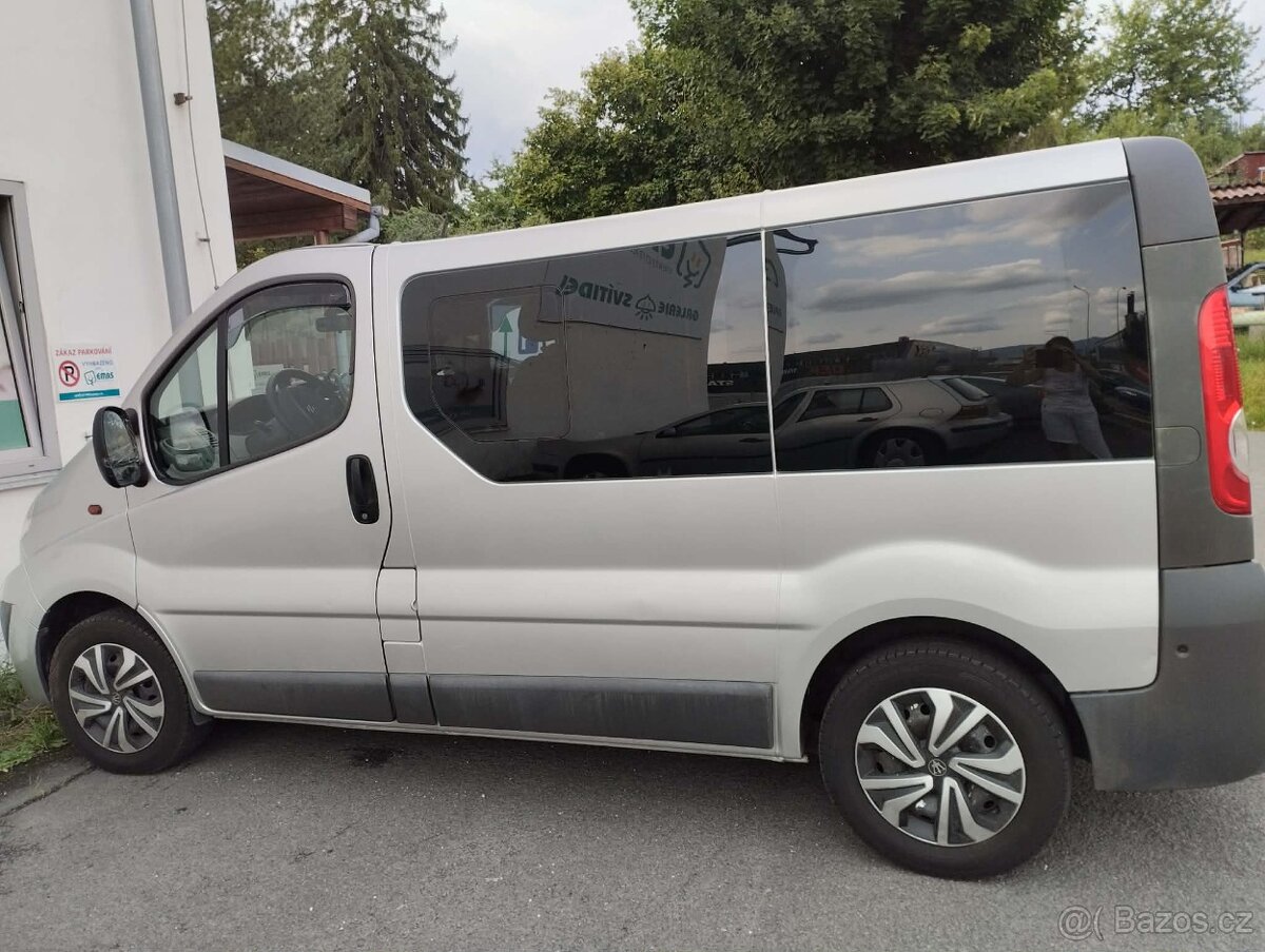 OPEL VIVARO - 4