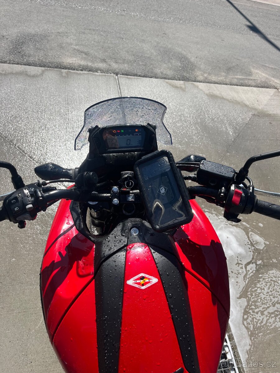 Honda NC 700x - 4