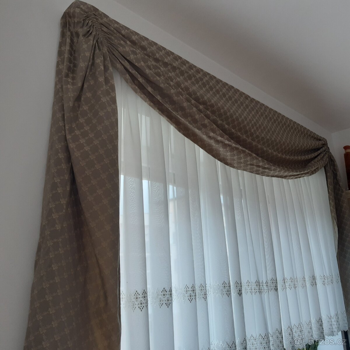 Dekorační závěs - 4