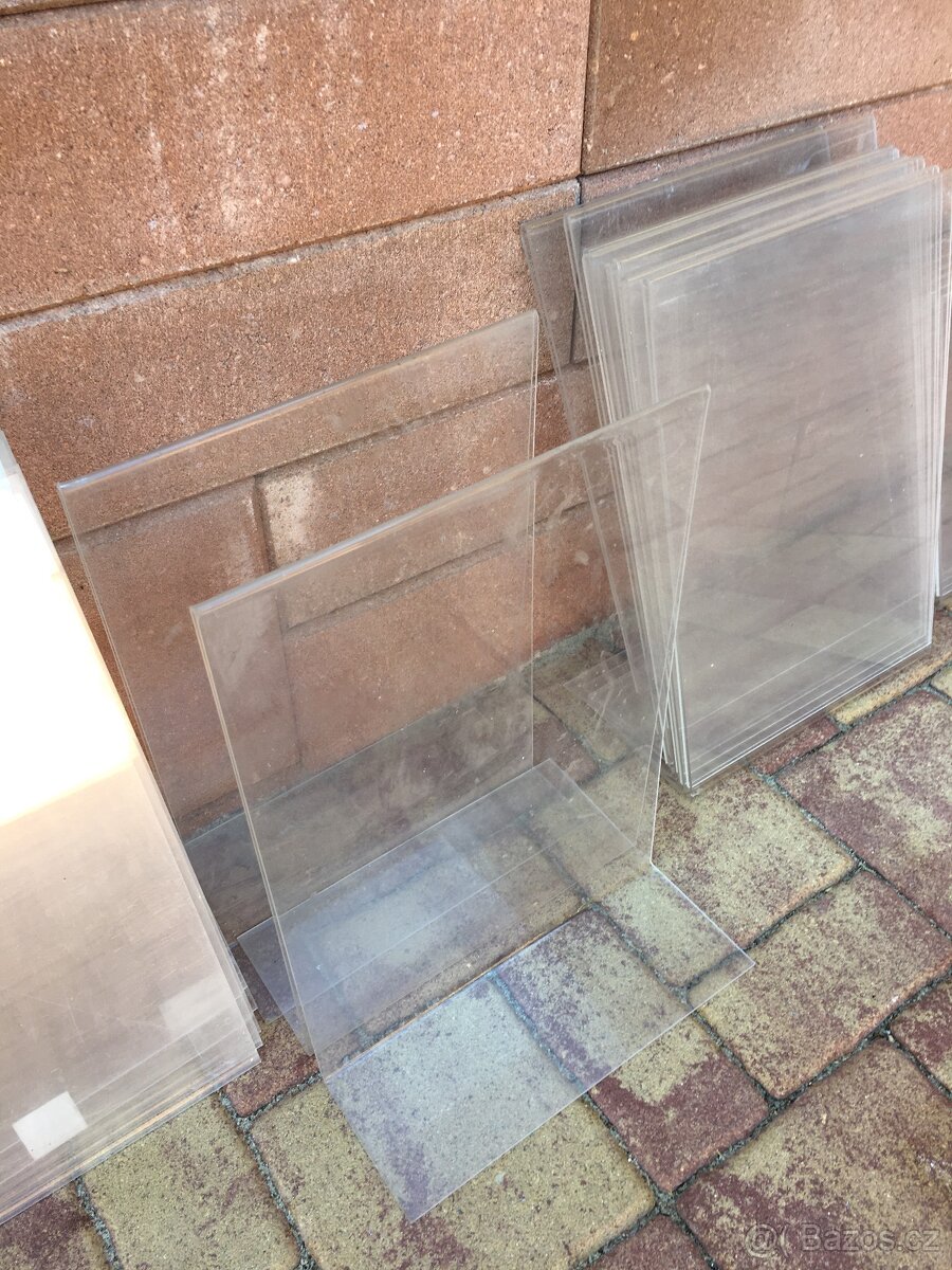 Plexi stojánek - 4
