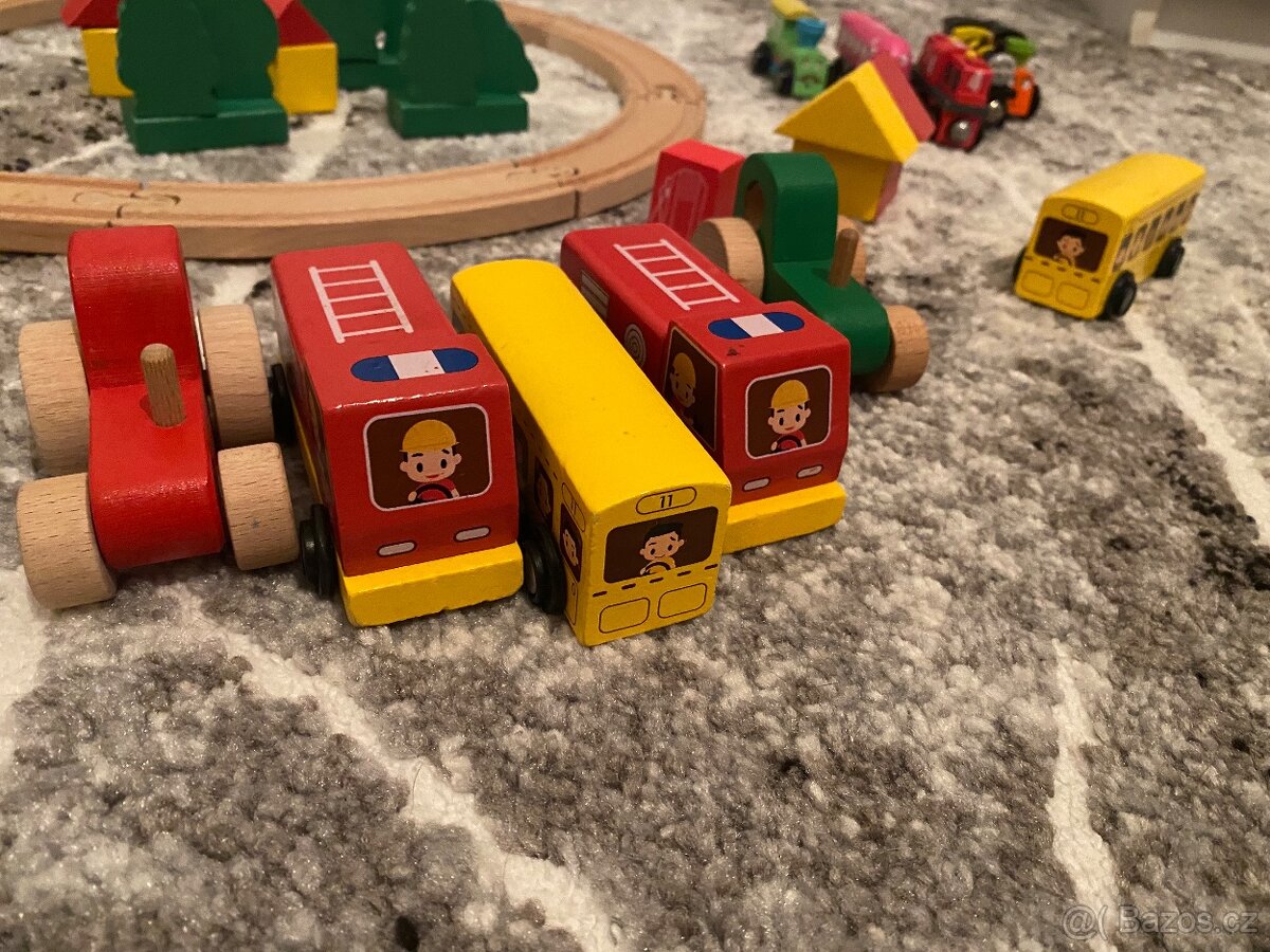 Dřevěné městečko, železnice, vláčky, vrtulník, auta, kostky - 4