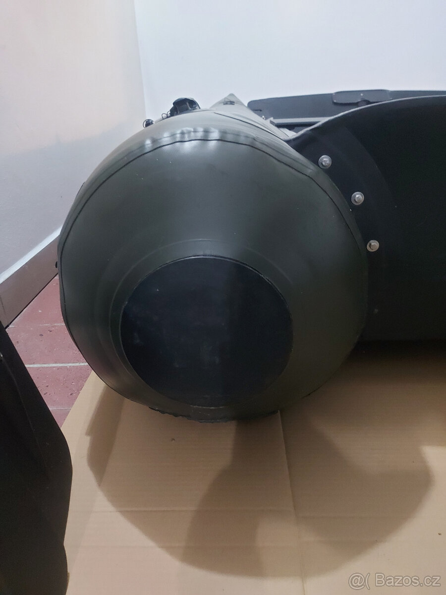 Prodám člun Prologic Element Wave Rider - 4