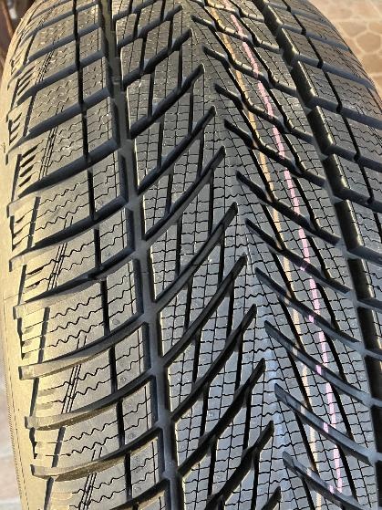 Zimní pneumatika Goodyear - 4